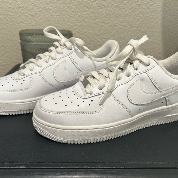 Nike Shoes - Nike Women’s AirForce 1 NWOB